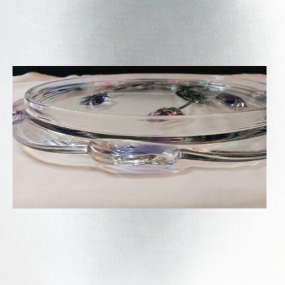 Mikasa Spring glass 14.5 in round raised floral cake platter - Picture 3 of 4